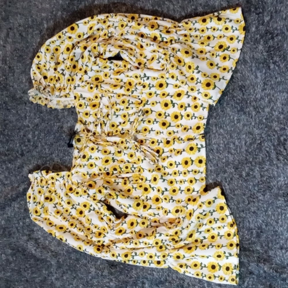 Love by Chesley square neck sunflower tie front top